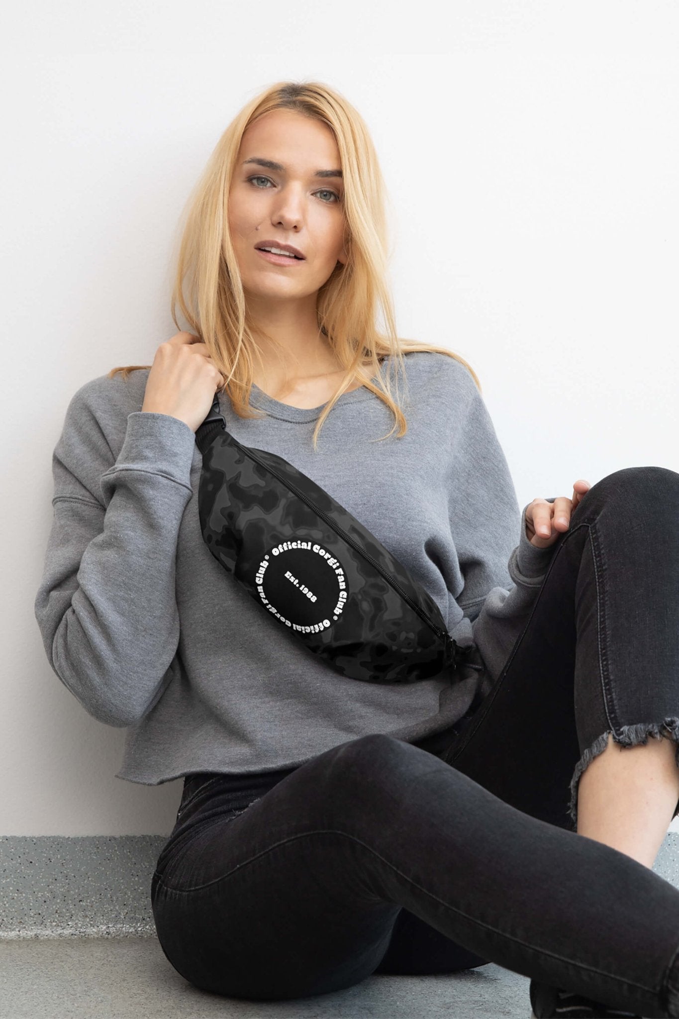 Official Corgi Fan Club© Elite Camo Fanny Pack - Dogloverclothing.com