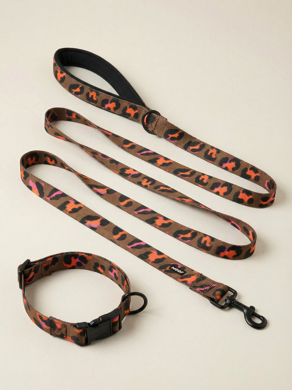 Elegant Leopard Dog Collar & Leash Set