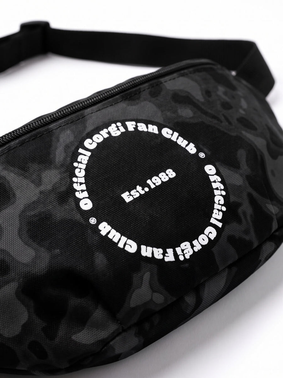 Zipper and strap detail on the black camo Corgi Fan Club Fanny Pack from WOOF