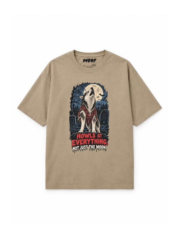 Husky Halloween oversized T-shirt in Khaki featuring a Husky howling at the full moon, front view